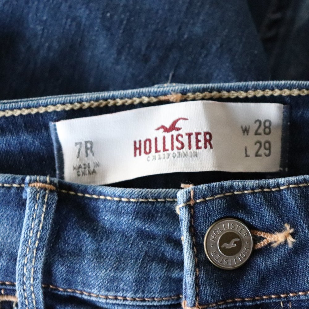 Hollister Women's Skinny Jeans in Medium Blue Denim - Picture 14 of 15